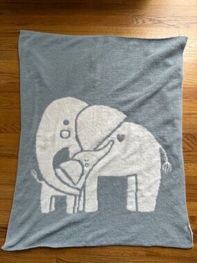 Crate & Barrel Crate & Kids Reversible Chenille Elephant Baby Blanket Blue Gray